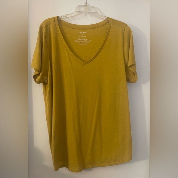 TORRID CLASSIC FIT V NECK TEE - Picture 2 of 5